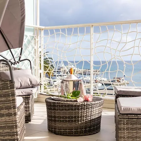 Ξενοδοχείο Marinella 3*