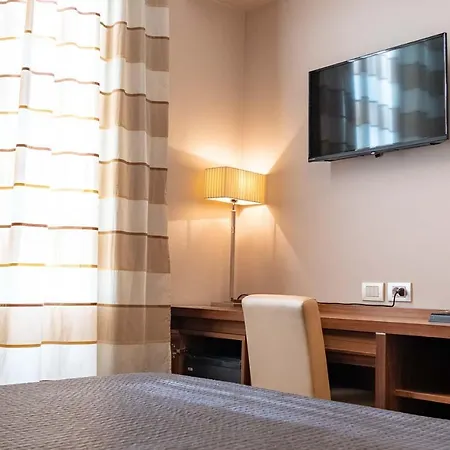 Marinella Ξενοδοχείο 3*