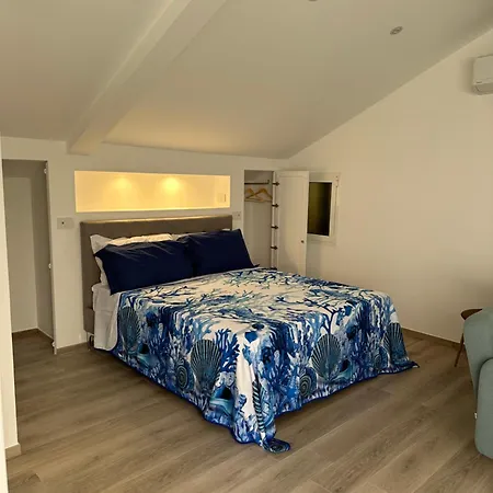 Marinella 3*