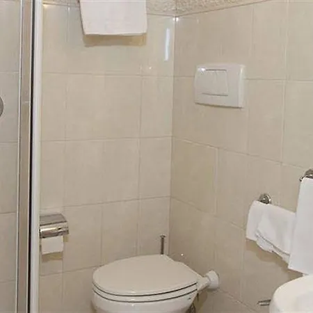 马里内拉酒店 3* 圣雷默